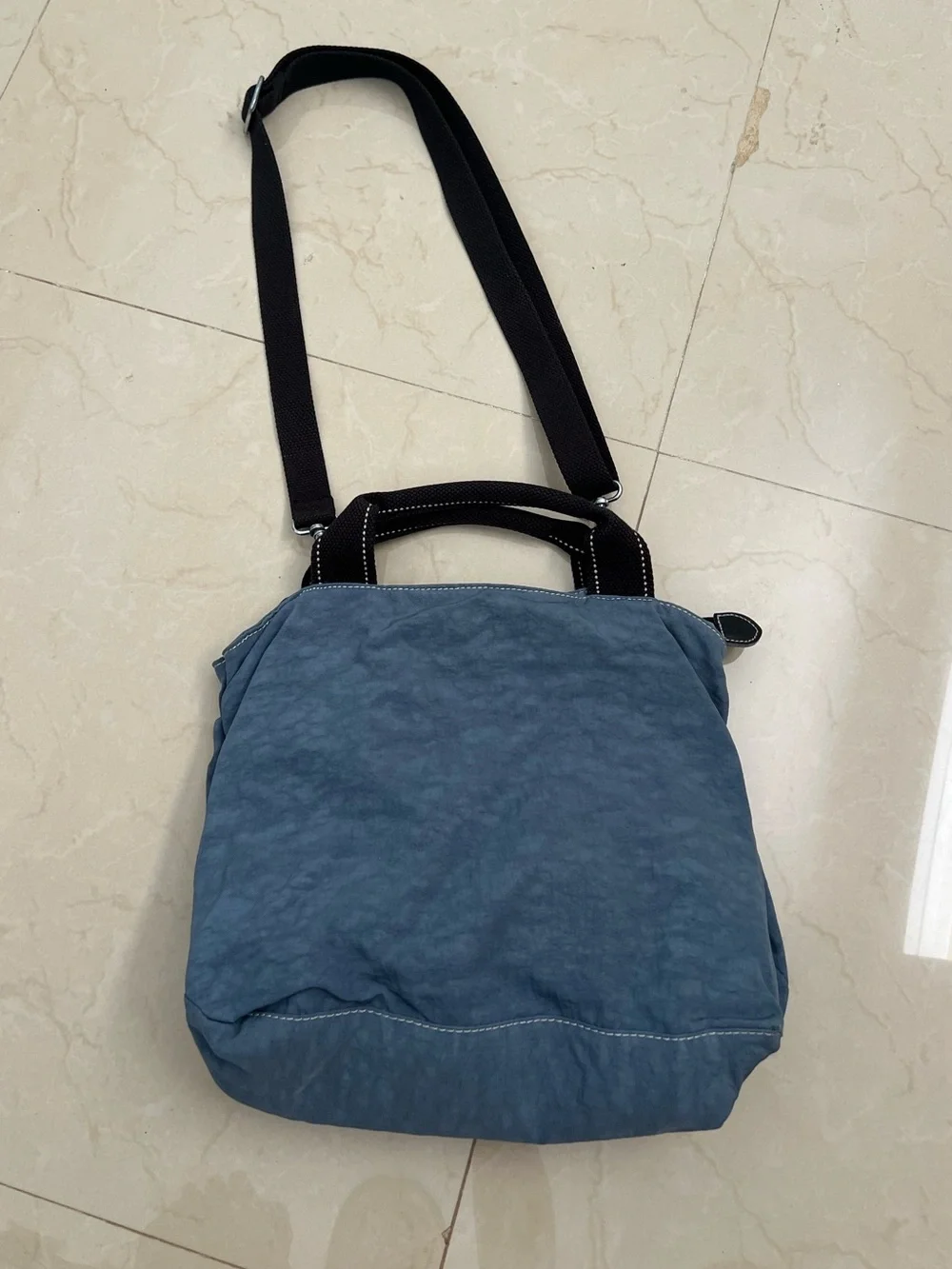 Kipling simple blue